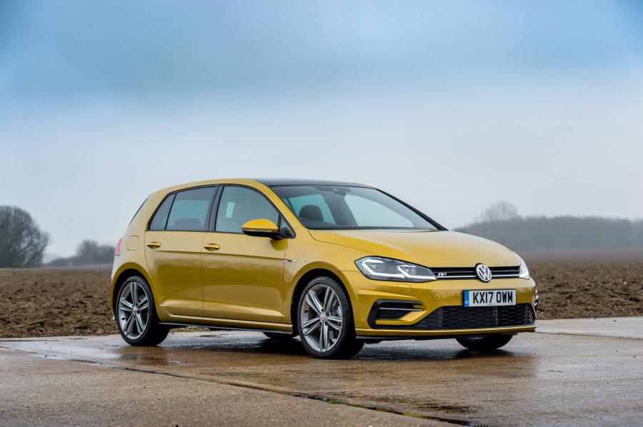 Volkswagen Golf TSI R-Line 5-Door (Typ 5G) (UK) '2017